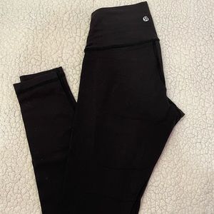 Black lulu lemon leggings